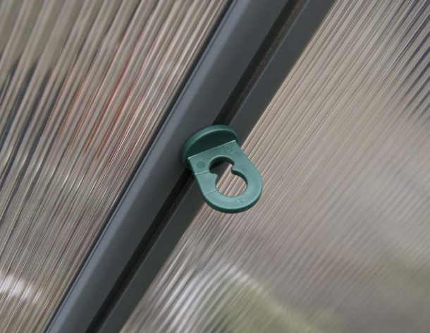 Gehäkelte Aufhängung